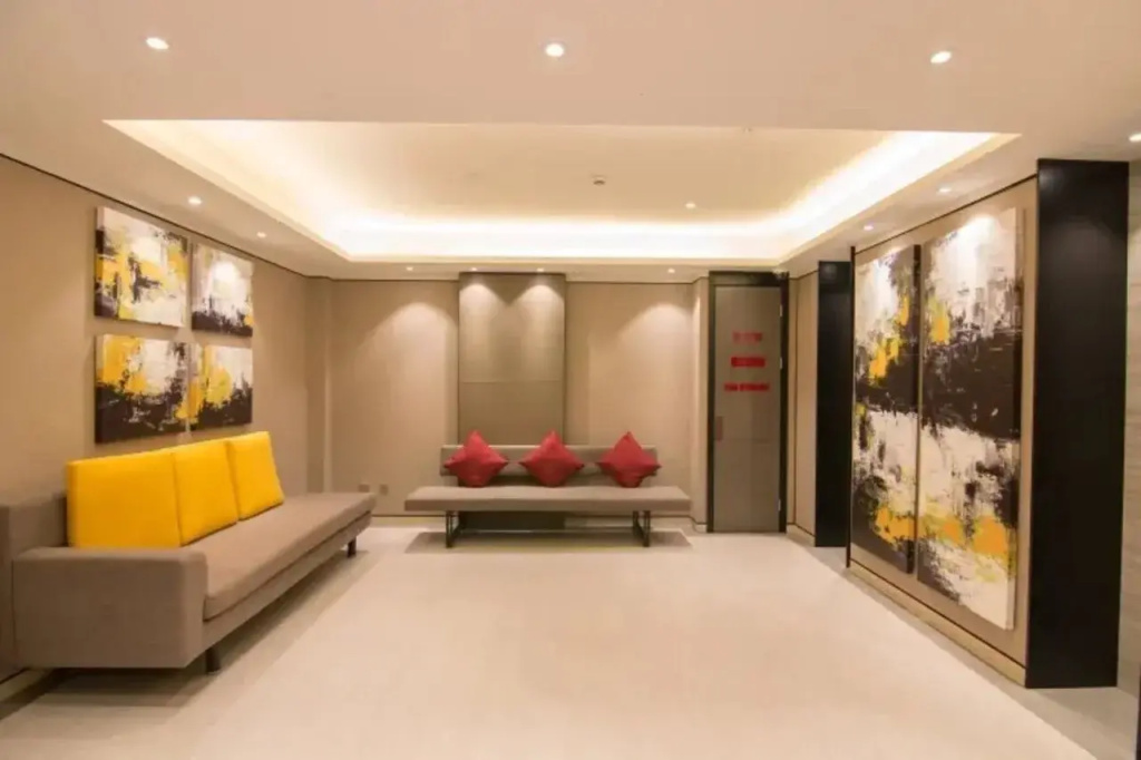 Homeinn Plus Hotel (Shanghai Pudong Airport)