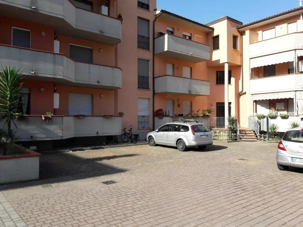 Appartamento Luminoso, tra mare e lago