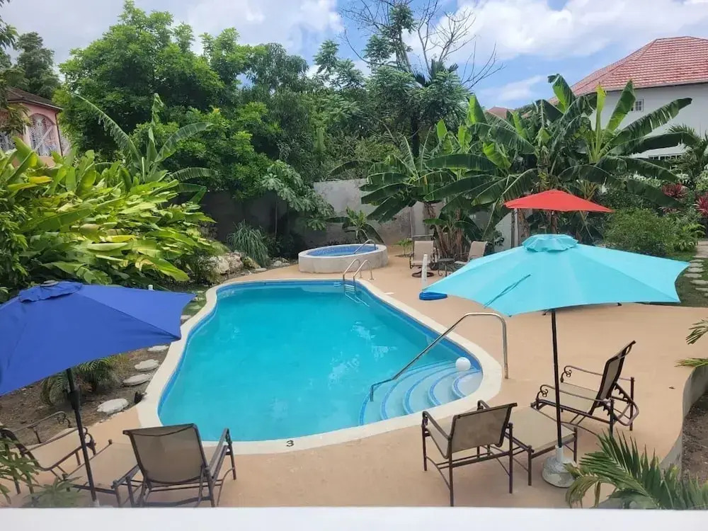 Spring Valley Inn