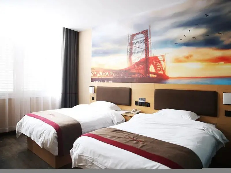 Thank Inn Plus Hotel Hubei Huanggang Macheng South Railway Station