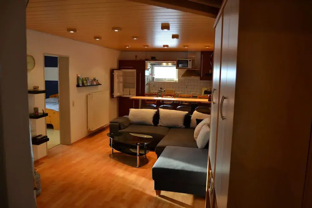 Ferien bei Freunden im Holzhaus