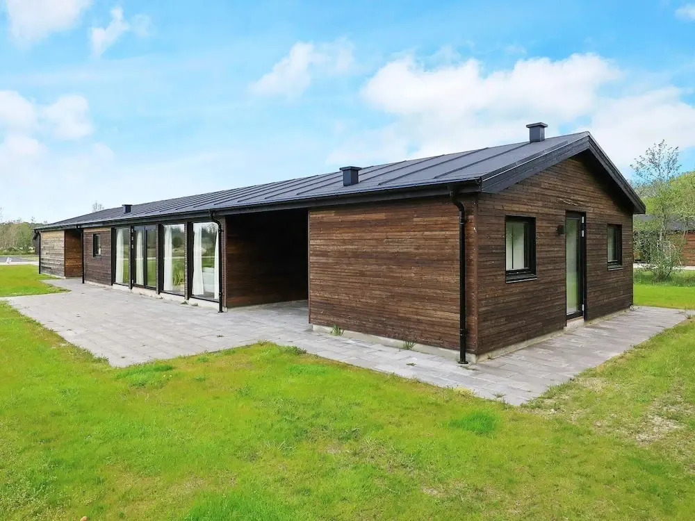Lavish Holiday Home in Ålbæk With Terrace
