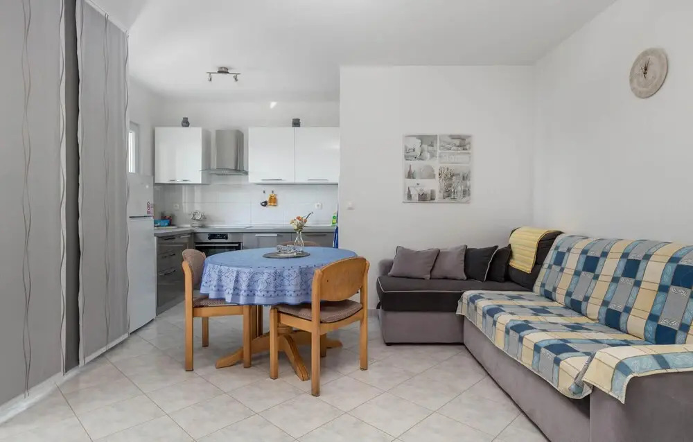 Stunning Apartment in Stara Novalja With Wifi and 1 Bedrooms