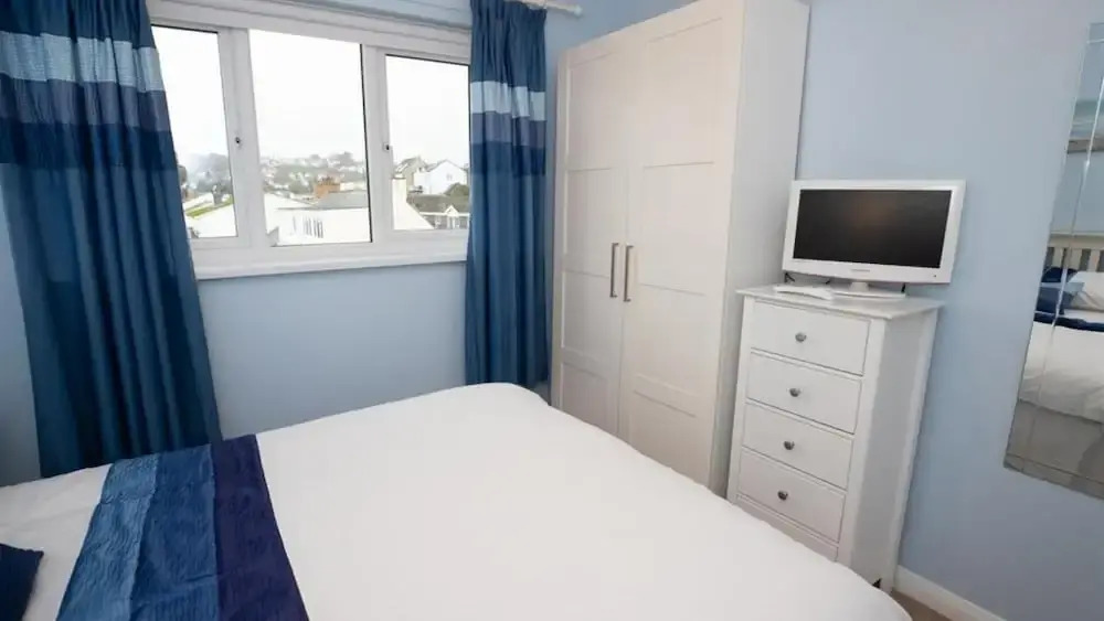 Waters Edge 14