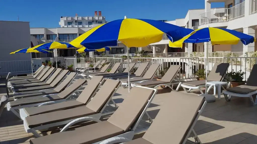 Ladies Beach Hotel