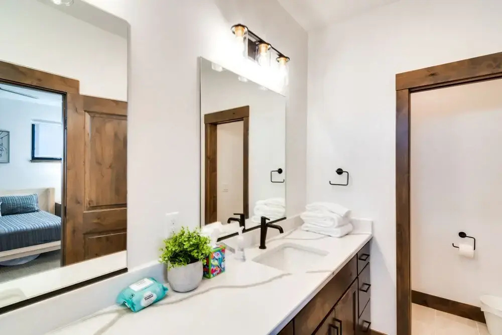 In Granby Ranch Ski Resort: Sleek Home w/ Hot Tub!
