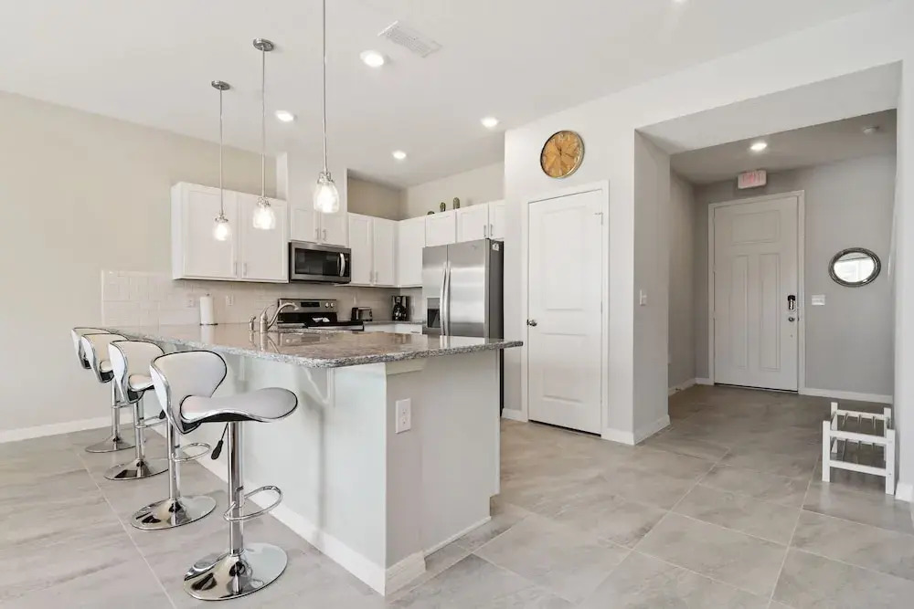 4 Bd Sleeps 10 w Gameroom Close to Disney 5147