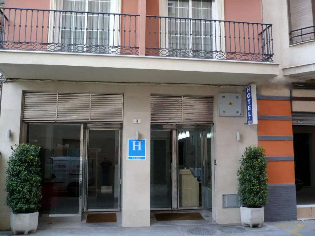 H-A Hotel Trebol