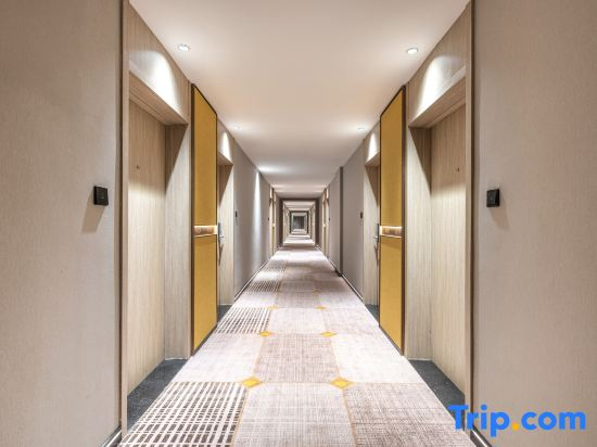 Yun Ting Hotel (Wuhan engineering technology college hotel)