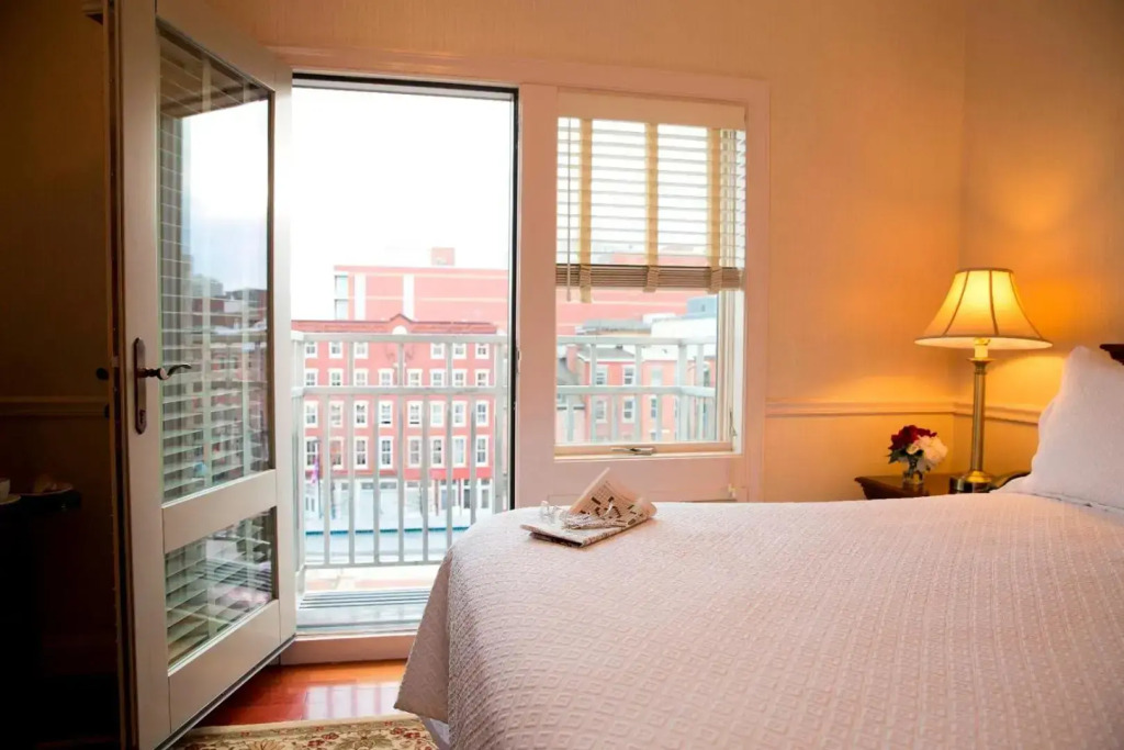 Penns View Hotel Philadelphia