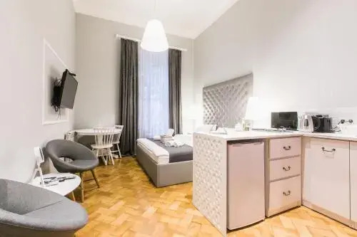 Kuxos Machabeli 2 Studio