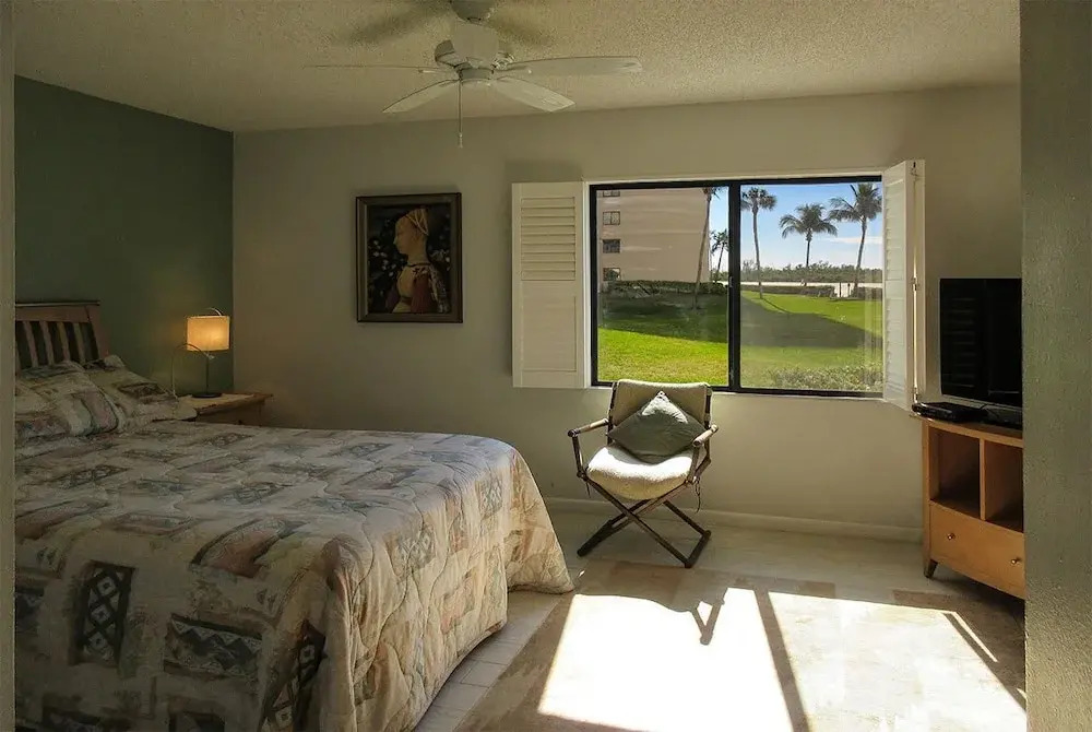 Sandarac 109B - 2 Br Condo