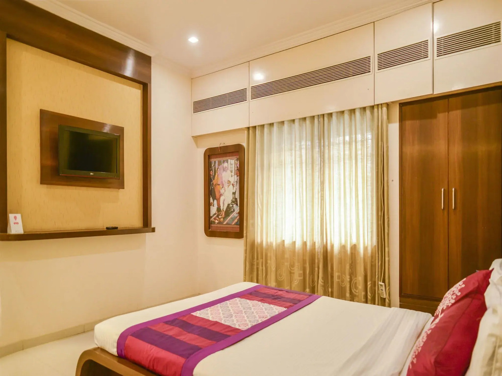 OYO 4445 Hotel Saishri