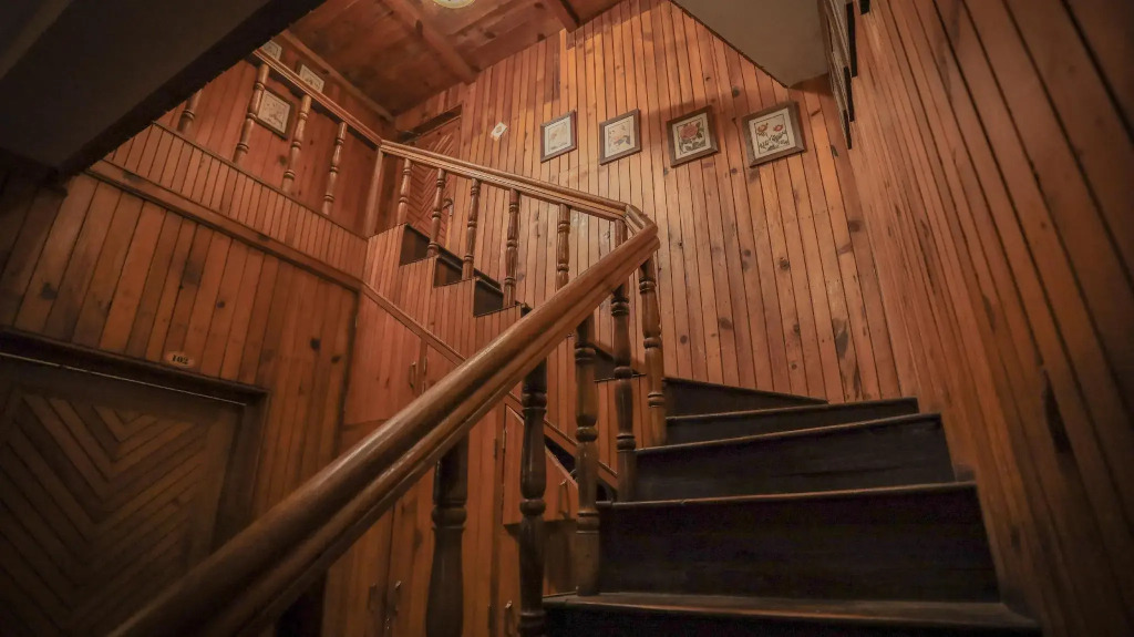 Cedar Lodge By Aahma