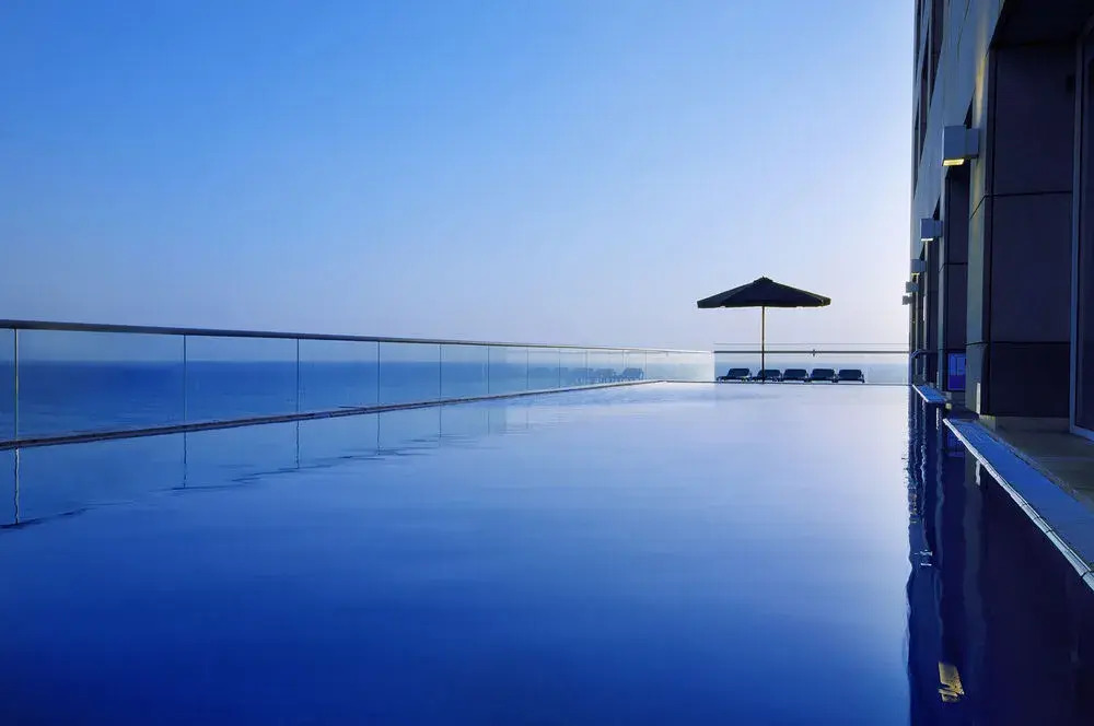 Arena Hotel by the Beach