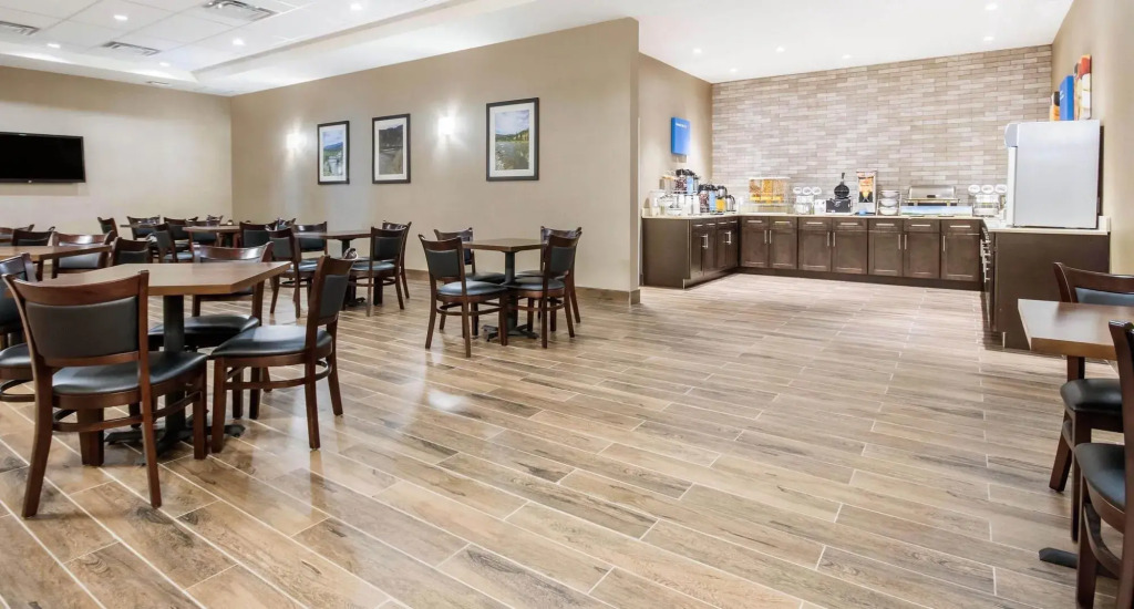 Comfort Inn & Suites