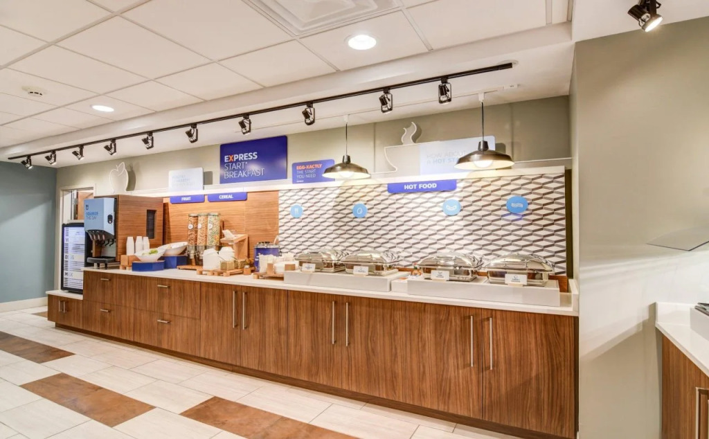 Holiday Inn Express - Fort Walton Beach Central by IHG