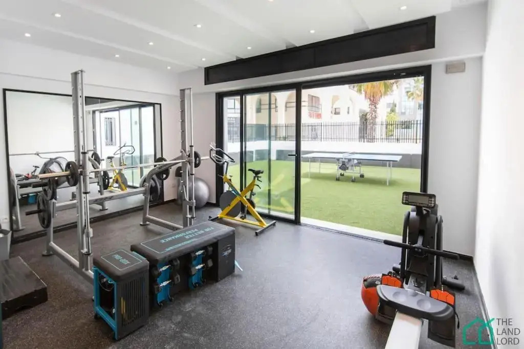 Sunset 302 Apt de Luxe Avec Salle de Fitness