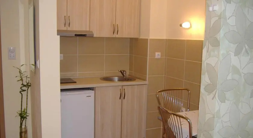 Studio Apartment Djeram1