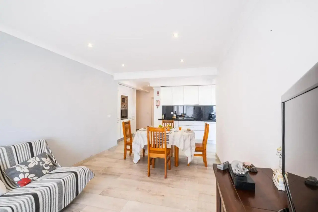 #089 Lovely Flat near Beach Olhos de Agua