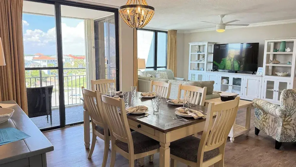 Coastal Nest @ Enclave 602a