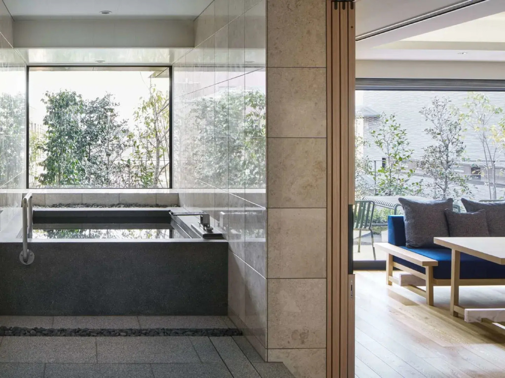 THE THOUSAND KYOTO