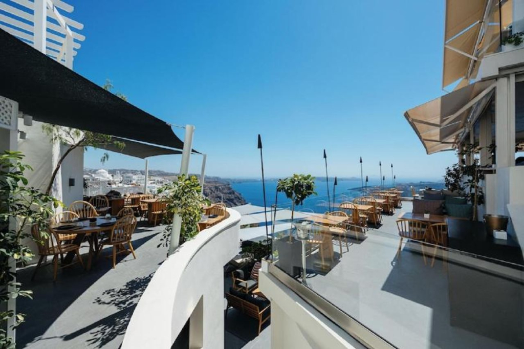 Kastro Suites