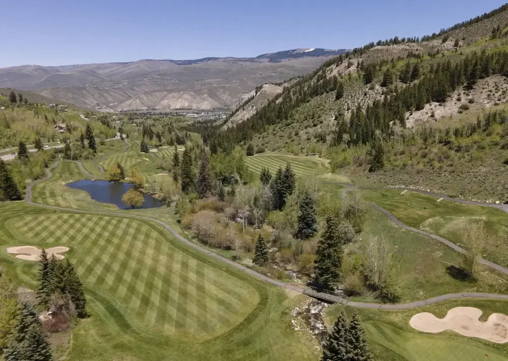 2 Bedroom Condo Steps From Beaver Creek Village 2 Condo by Redawning