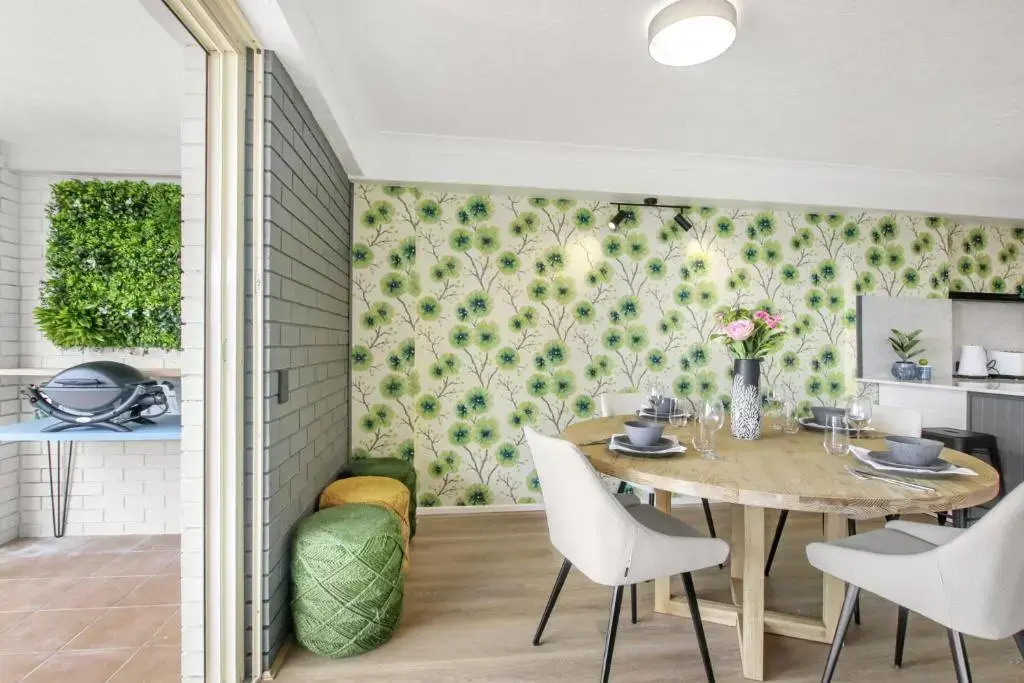 Canberra Heights Unit Two 35 Canberra Tce Kings Beach
