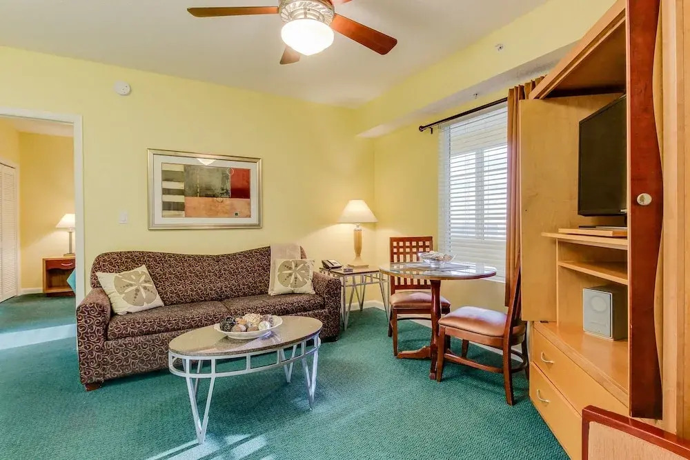 Ocean Walk 2424a