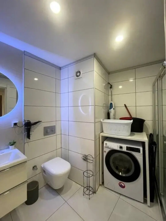 1bedroom Apartment With Terrace Near Mail of Istanbul