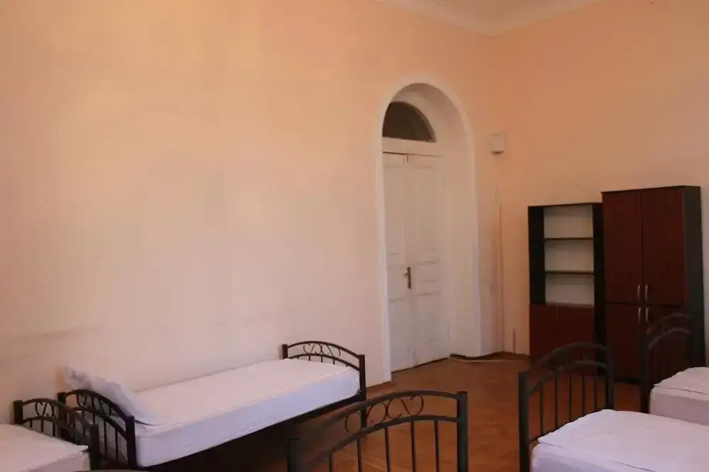 TourEst Inn Central — хостел