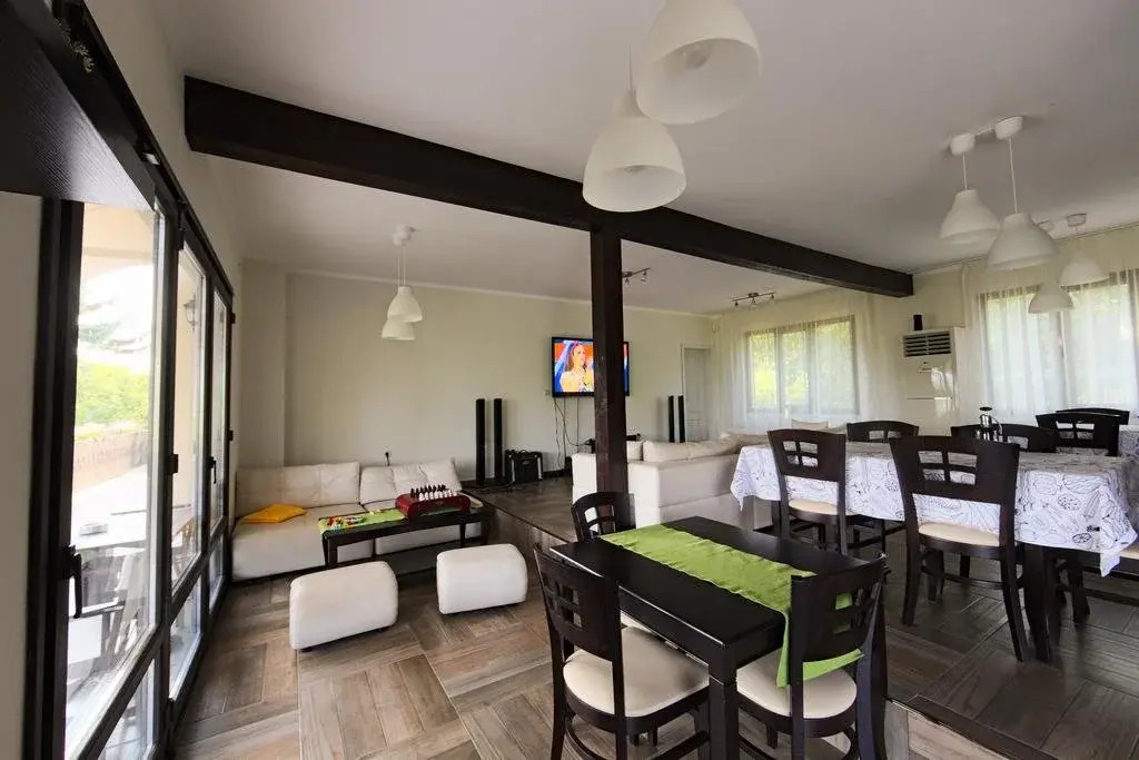 Miza Guest House