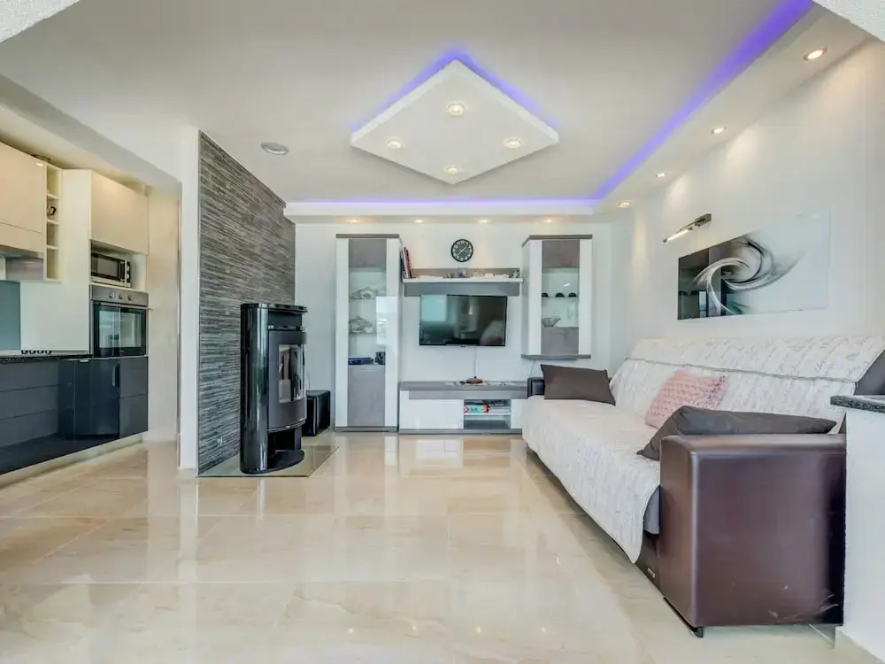 Apartment in Arbanija With Terrace