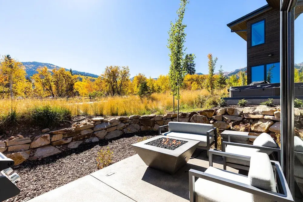 Modern Mountain Retreat