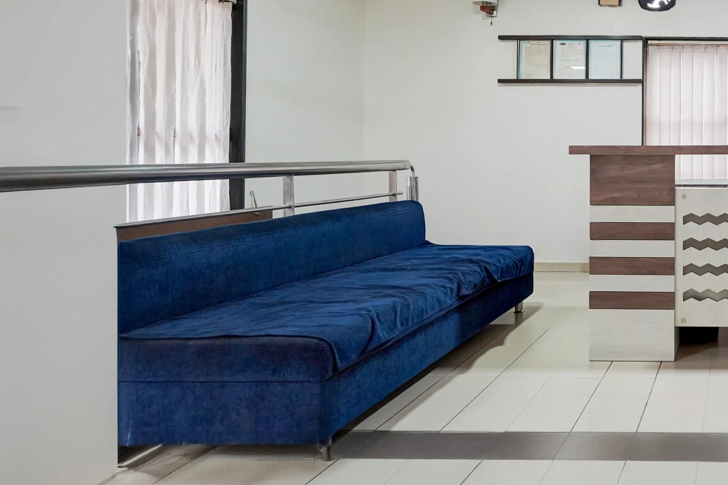 Super Collection O Sachivalaya Metro Station Gandhinagar Formerly Hotel Ghunghat Inn