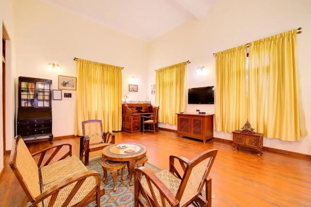 WelcomHeritage Shivavilas Palace, HAMPI