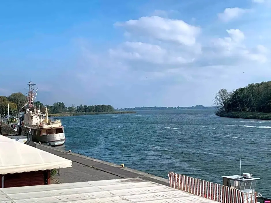 Willa Portowa - 120 metrów od plaży