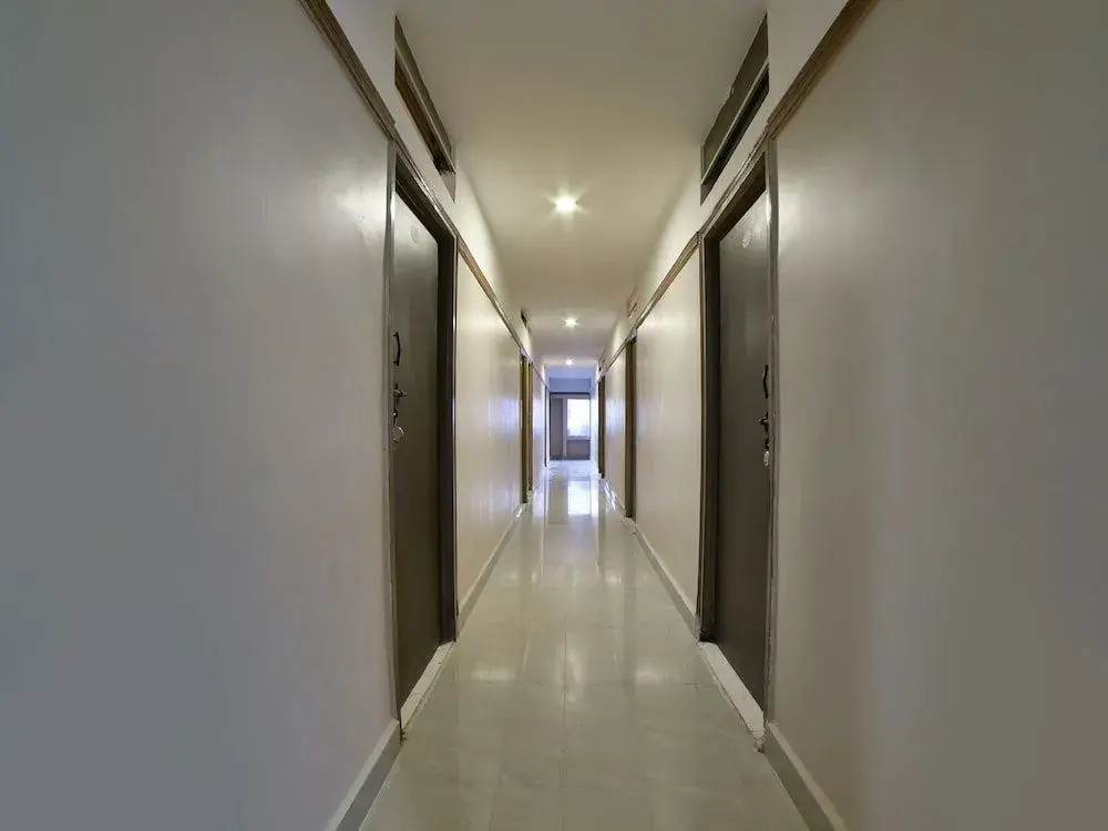 OYO 16533 Hotel Sudarshan