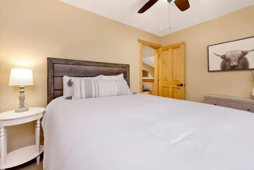 Bearfoot Retreat #2024 by Big Bear Vacations