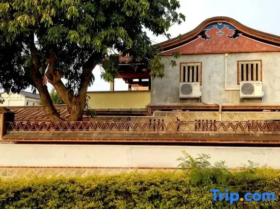 Hsiao Chu Chia Chu Ancient Western-Style Building Inn(He Jingyan Residence)