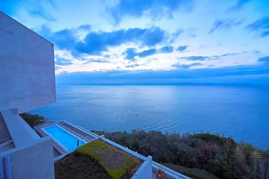 TOTO Seawind Awaji