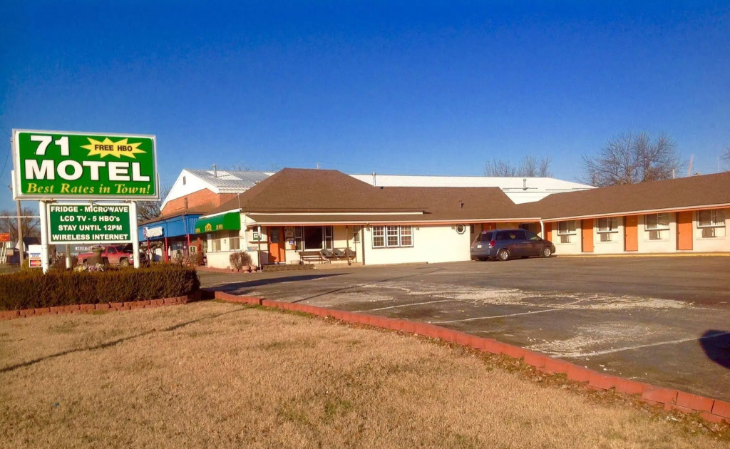 71 Motel