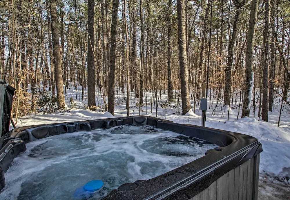 Secluded Conway Home w/ Theater Room & Hot Tub!