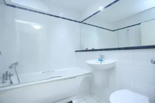 Gorgeous 2 Bathroom Woolwich