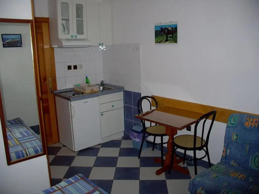 Apartments Jadranka - 200m from sea