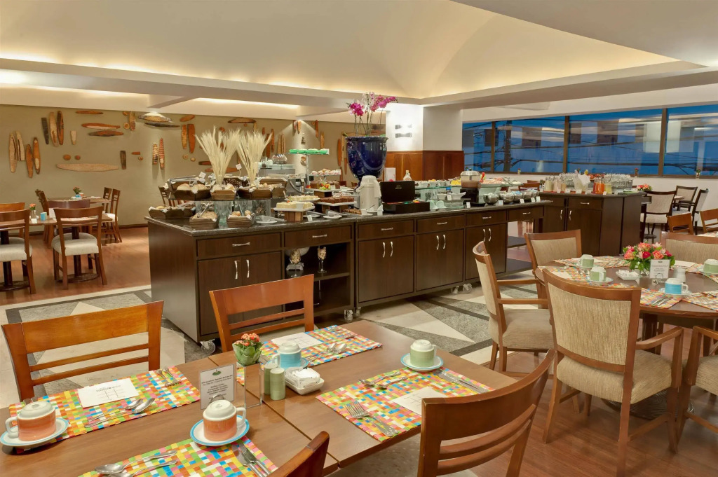 QOYA Hotel Curitiba, Curio Collection by Hilton