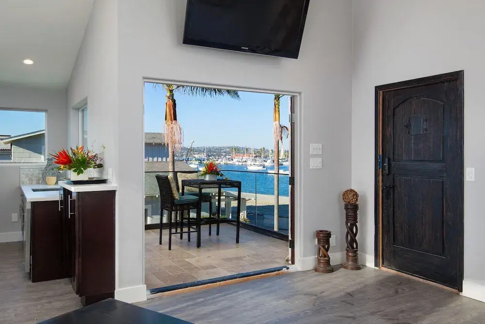 Point Break 4 8 Bedrooms 6.5 Bathrooms Villa