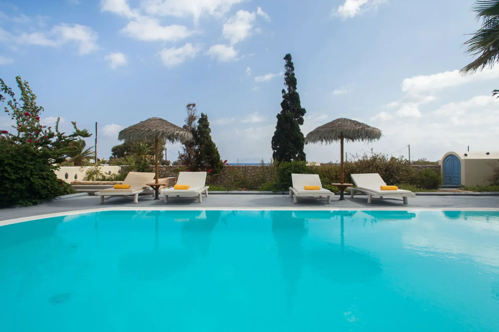 Theros Houses Santorini