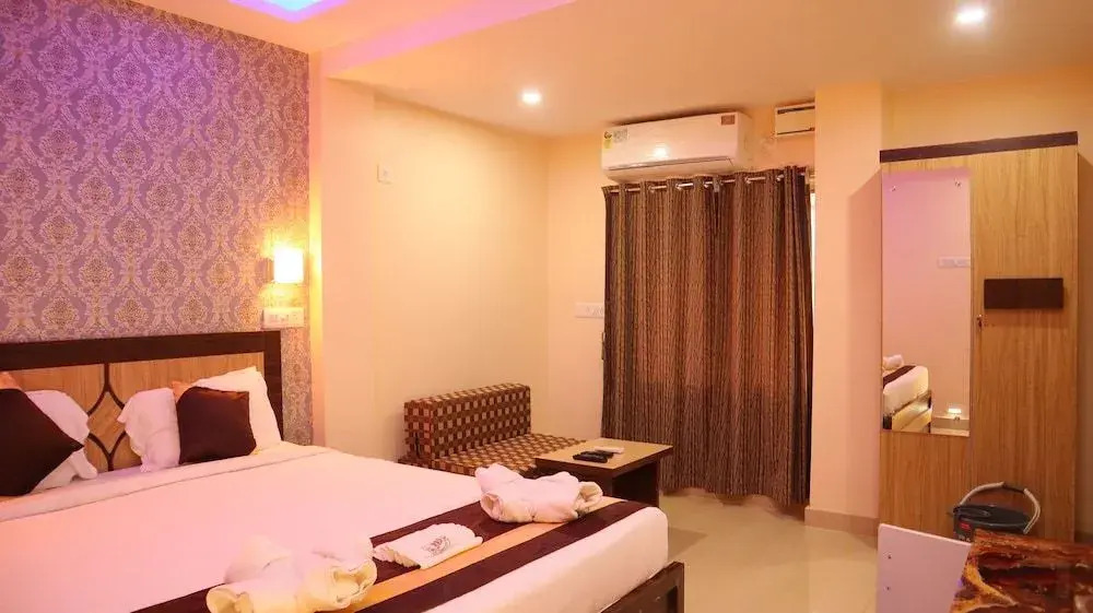 Mahira Residency